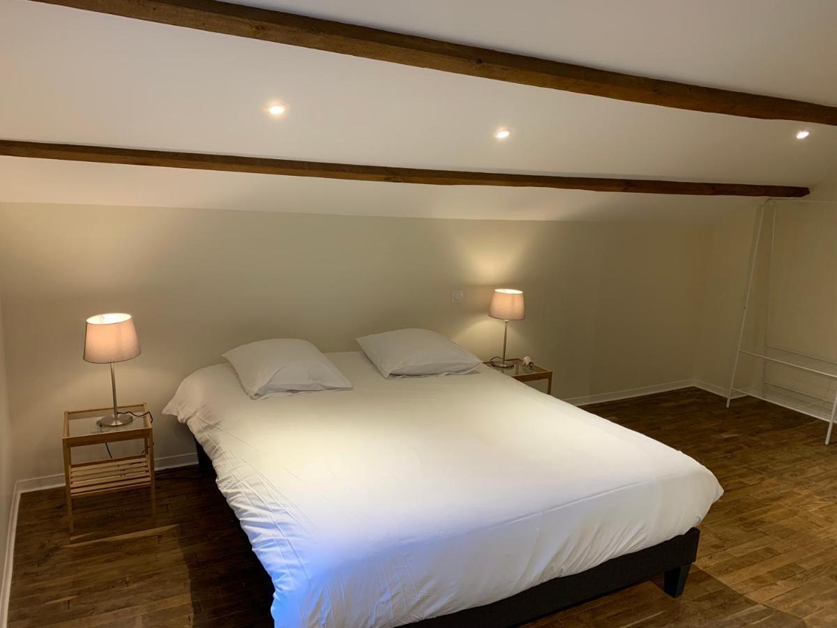 Domaine De La Sabliere Bed & Breakfast Thiviers Exterior photo